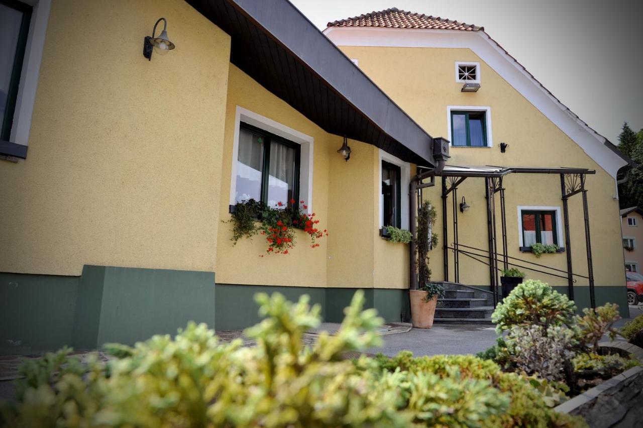 Gostilna In Prenocisca Brancurnik Hotel Prevalje Kültér fotó